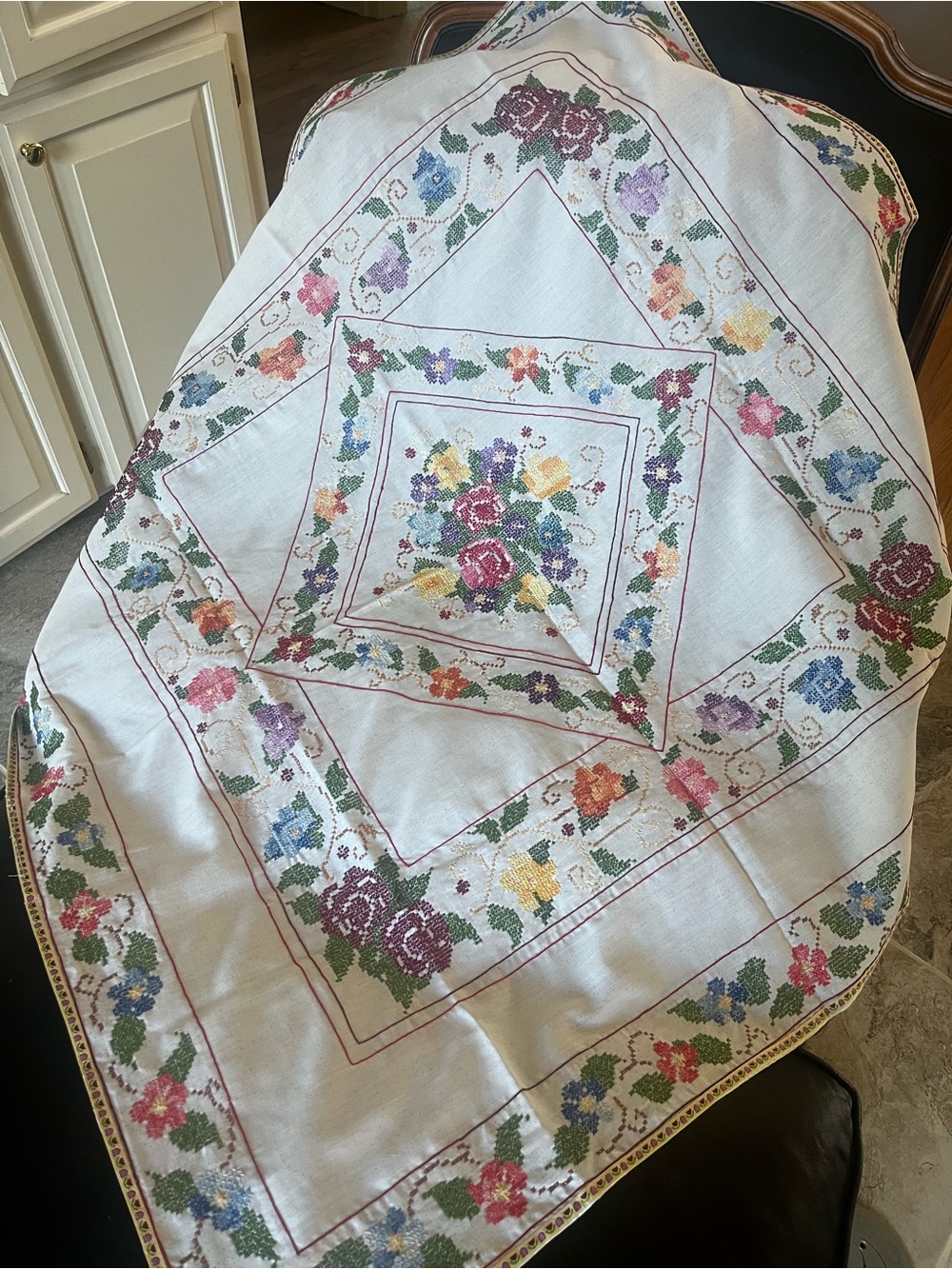 Vintage Hand Embroidered Square Tablecloth Table Topper 43x44”